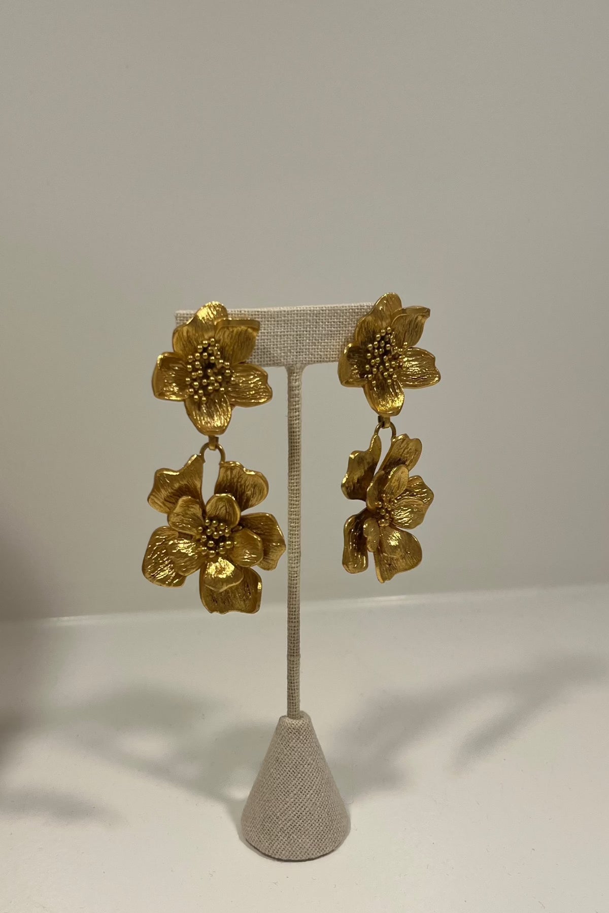 Moss Rose Drop Earring